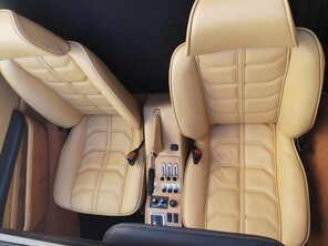 Suchen auch Sie jemanden der Ihre Ledersitze fachgerecht wieder instand setzt? Zögern Sie nicht und schauen Sie zur Begutachtung ganz unverbindlich vorbei.