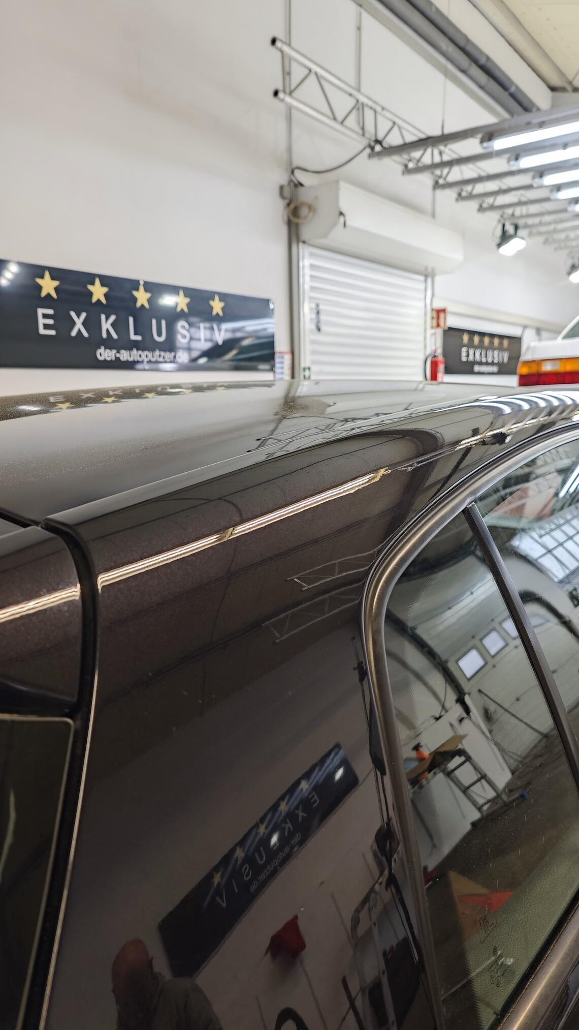 Innerhalb kurzer Zeit wurde dieser VW Dachholm wieder dellenfrei