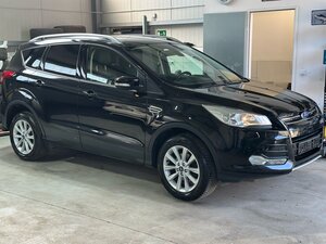 Oma und Opa schenken Enkelkind diesen Ford Kuga