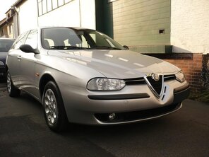 Gütersloh Bielefeld Fiat Alfa Romeo 156 silber mit Alufelgen. Nach Politur, Motorpflege, Lackreinigung, Lackaufarbeitung