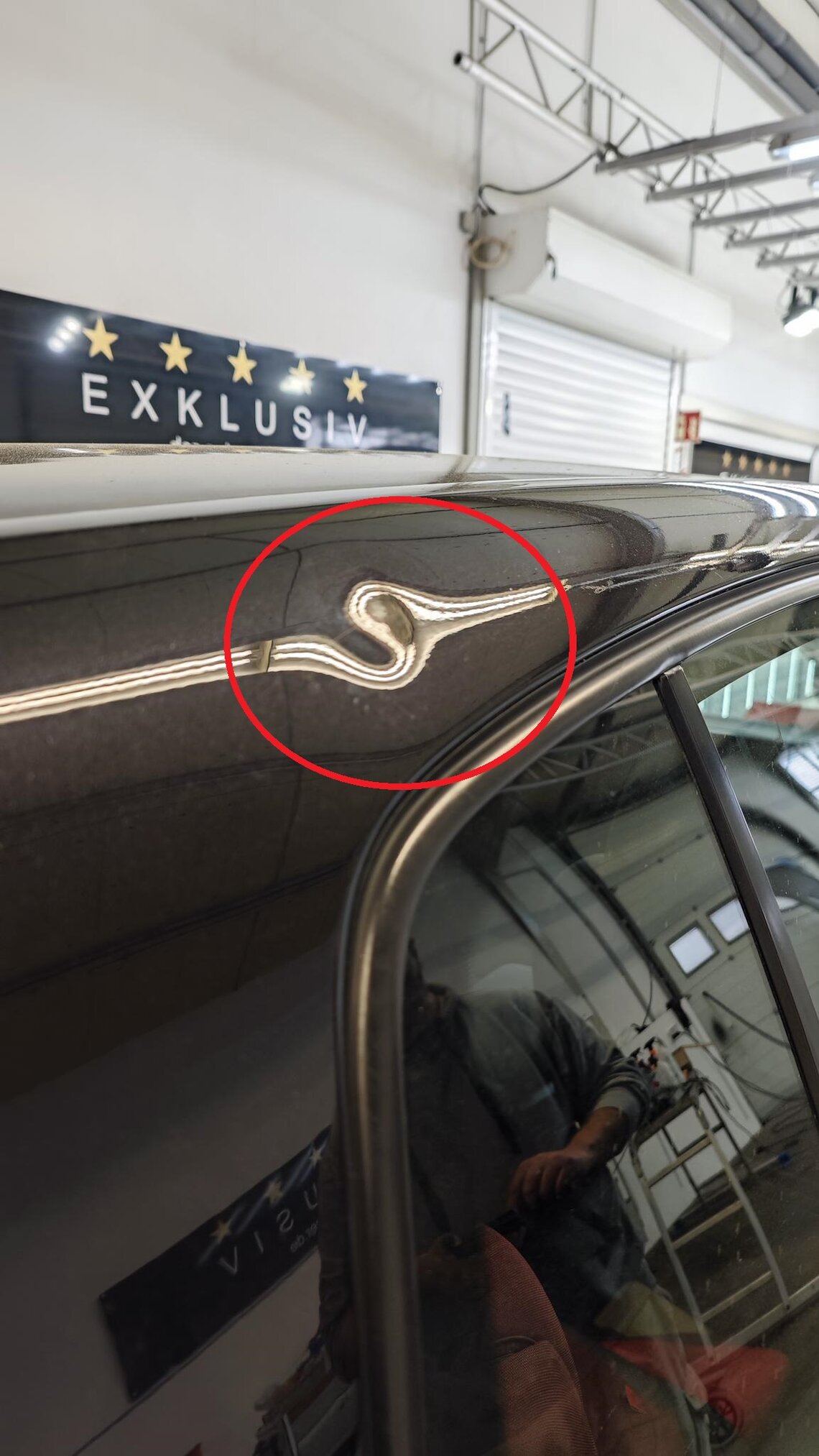 Es gibt keinen direkten Zugang zu dieser Delle, also hilft nur die Klebetechnik